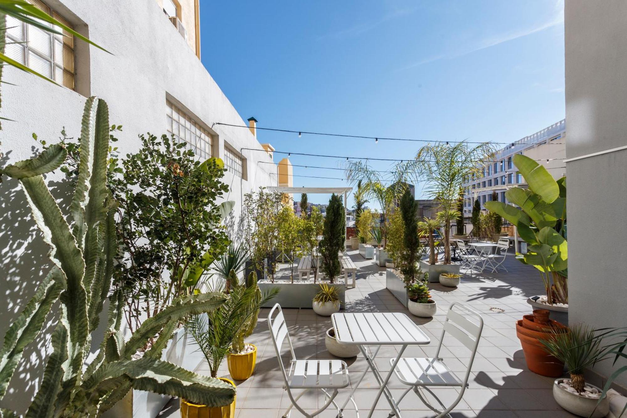 Green Wine Affair By Misha'S Place 6B Lisbon Exterior photo